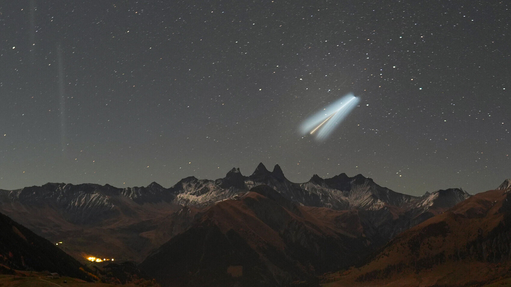 Activité spatial dans le ciel des Alpes